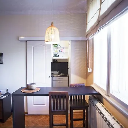 Orient Apartment *